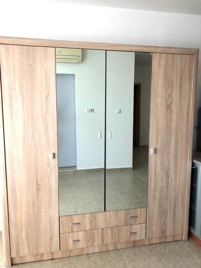 Beach Apartment No 17 Святые Константин и Елена Экстерьер фото